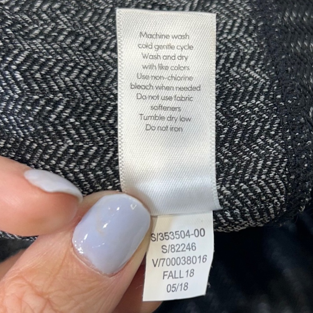 Athleta Dark Academia Herringbone Split Hem Leggings Small Tall Gray ST 353504 - Picture 6 of 11